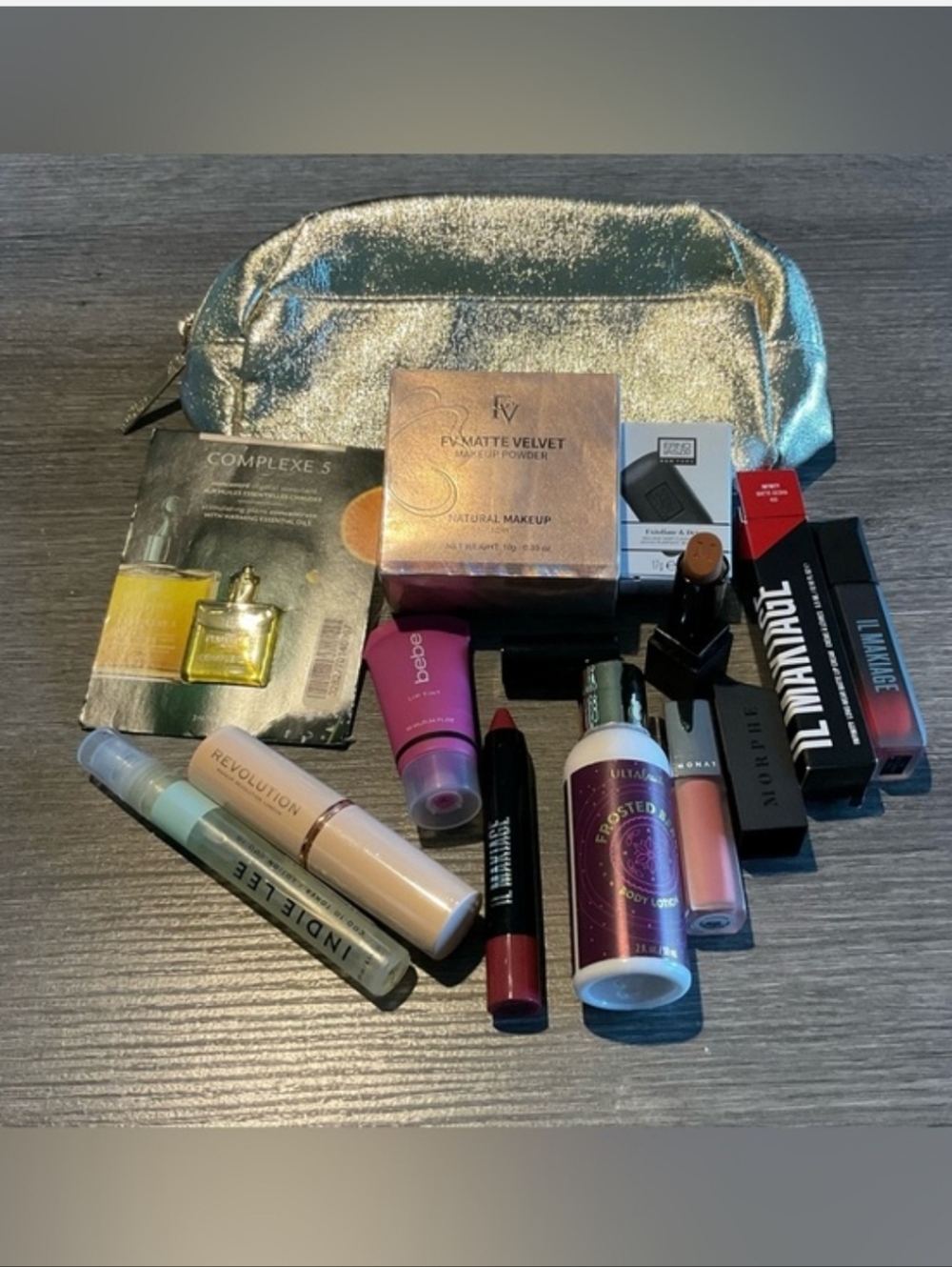 Assorted Women’s Makeup Bundle – Pink, Nude & Red Shades $95 Retail Lacome Bag